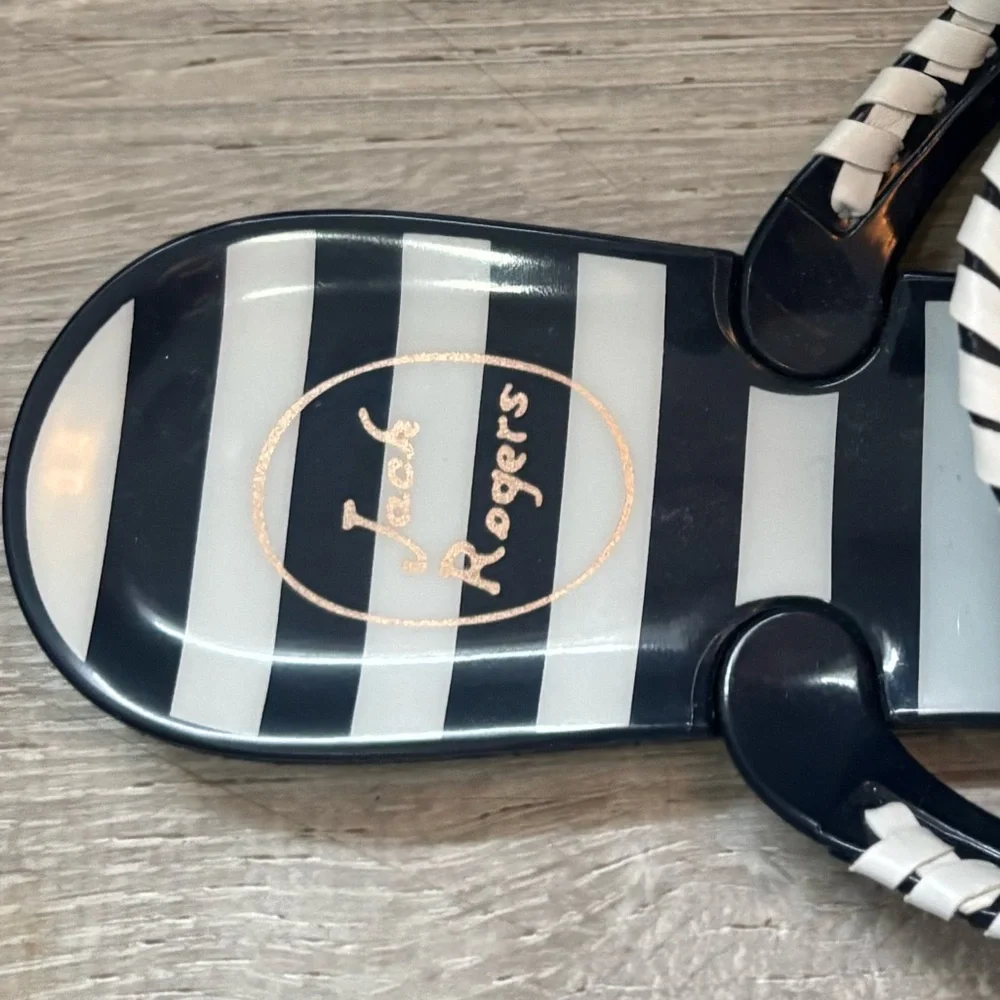 ๐JACK ROGERS cute navy flip flops! - Picture 5 of 8